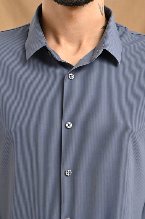 Stitchless Textured Stripe Shirt In Black