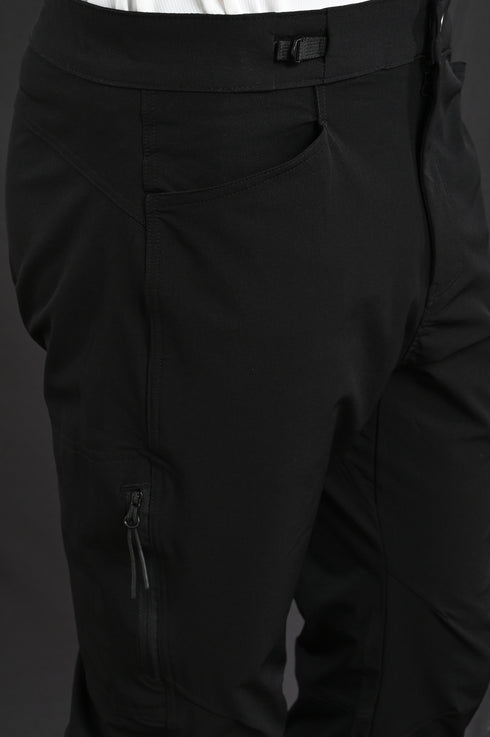 Utility Cargo In Midnight Black