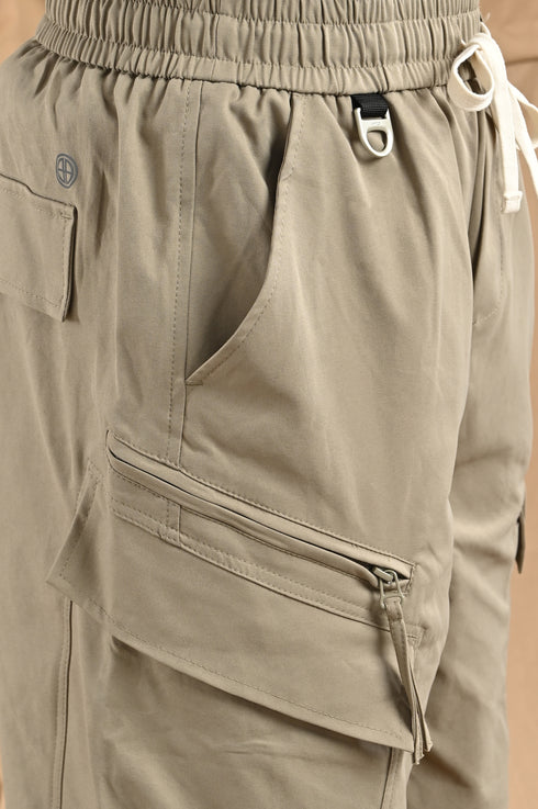 "AA" Cargo Shorts In Warm Taupe