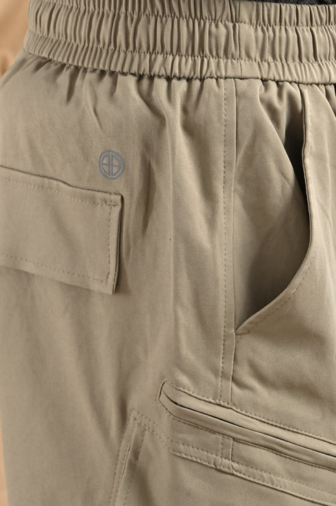 "AA" Cargo Shorts In Warm Taupe
