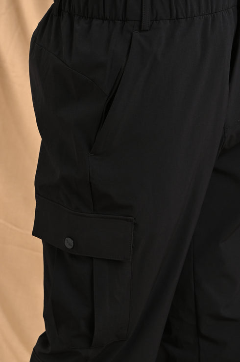 Utility Cargo In Carbon Black